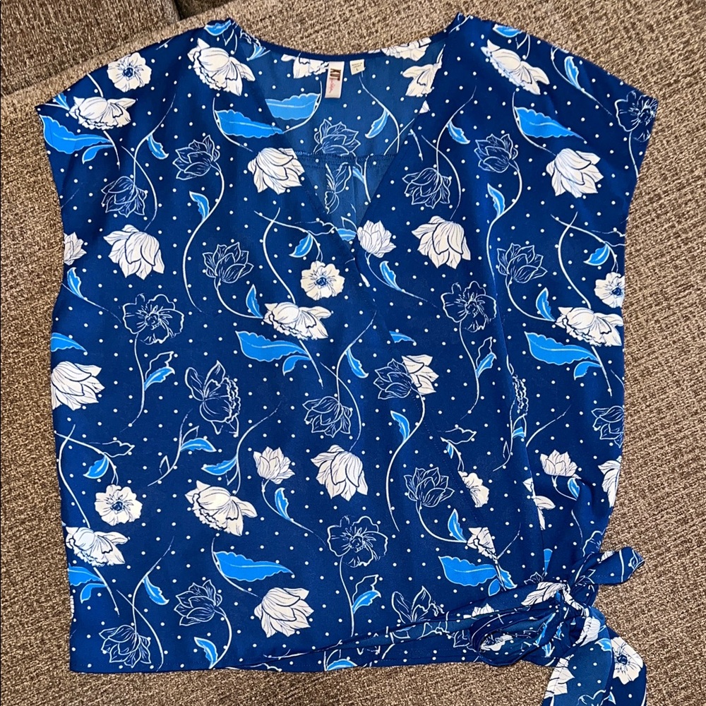 Kut from the Kloth Navy Floral Blouse